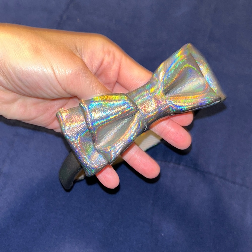 Headband ($6 or free with purchase over $20)